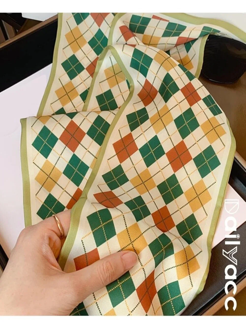 Women's Green lattice Silky Satin Headscarf Wrap Lightweight Scarves Scarf